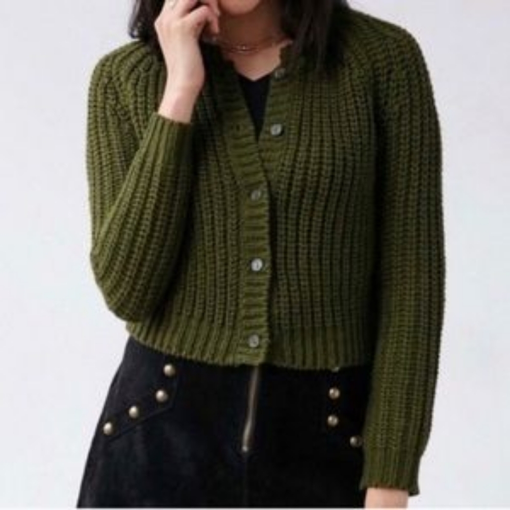 UNIF x Urban Outfitters Cropped Green Chloe Cardigan - size medium